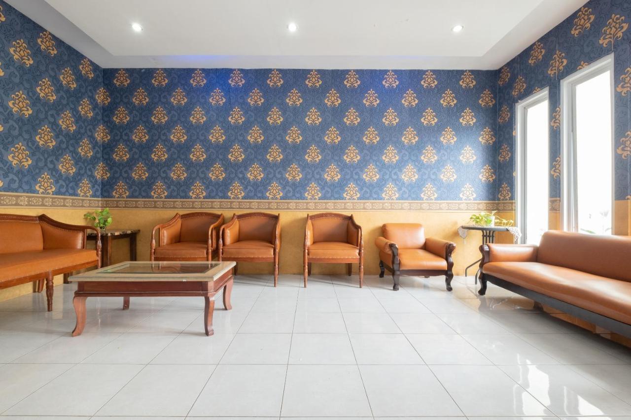 Spot On 2419 Rumah Nugraha Hotel Syariah Γιογκιακάρτα Εξωτερικό φωτογραφία