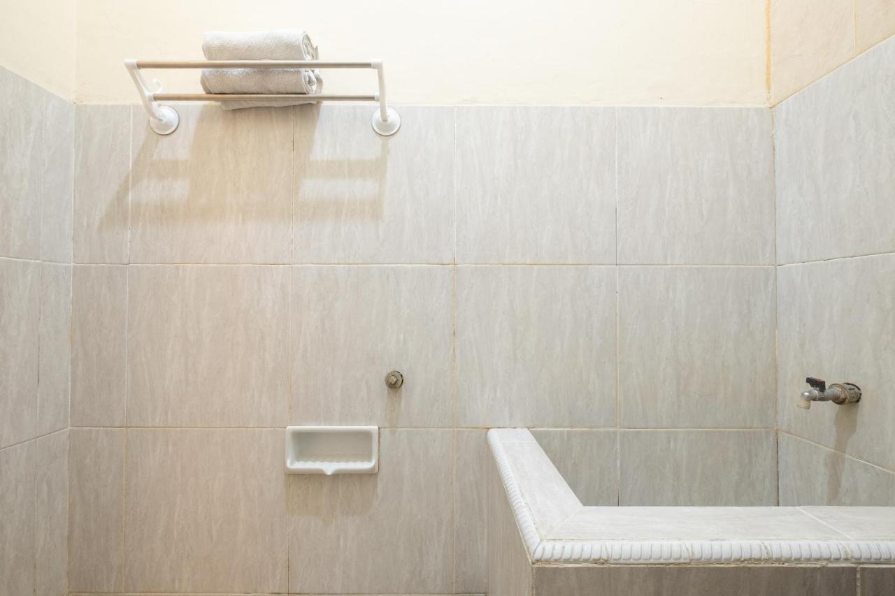Spot On 2419 Rumah Nugraha Hotel Syariah Γιογκιακάρτα Εξωτερικό φωτογραφία